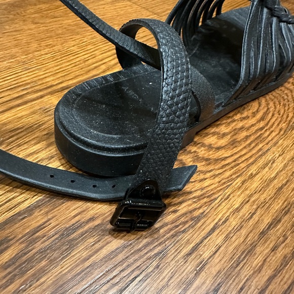 Givency Black Strap Sandal Flat, 41 never worn - Picture 5 of 6